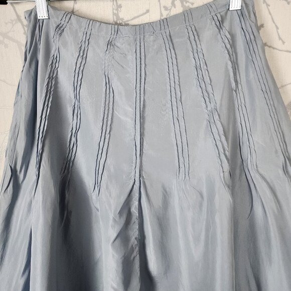Tristan & Iseut Pastel Blue 100% Silk Overlay Pintuck Flowy Mid Skirt - Picture 4 of 6